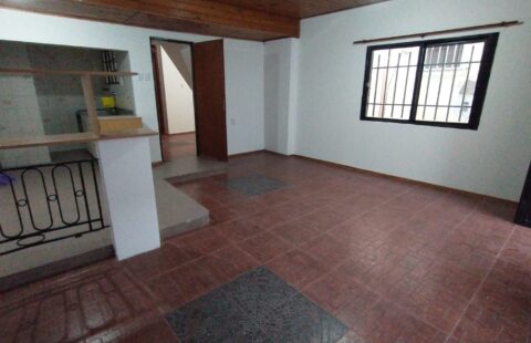 Departamento de pasillo en Juan Manuel de Rosas 2400